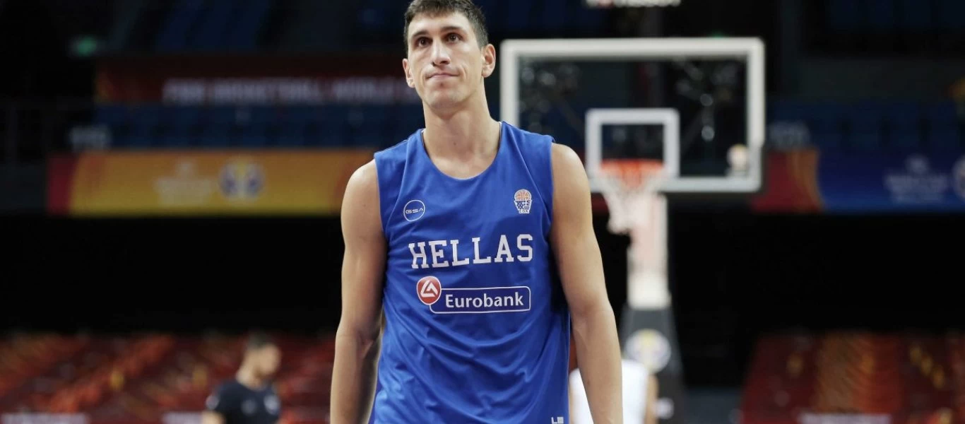 Ολυμπιακός: Επίσημα στα «ερυθρόλευκα» ο Γ. Λαρεντζάκης (φώτο)